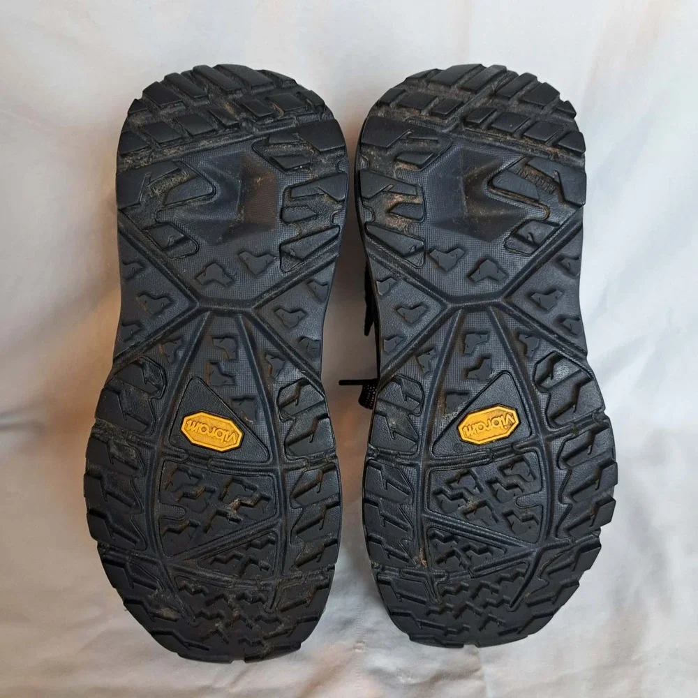 Hoka One One hoka one